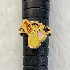 Vintage 90s Disney Tigger Enamel Ring Winnie the Pooh Gold Tone